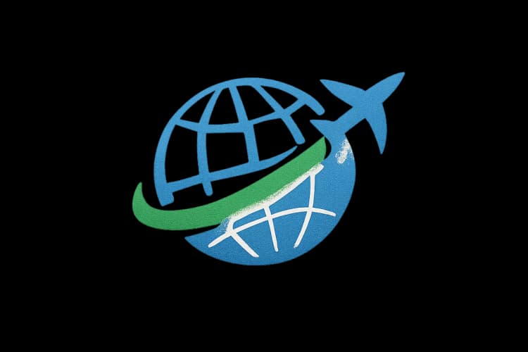 Logo da Aguiar Viagens com um ícone de avião e globo terrestre